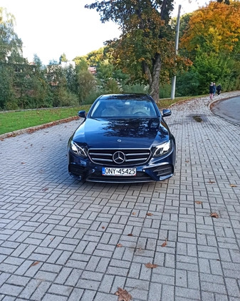 Mercedes-Benz Klasa E cena 110000 przebieg: 68000, rok produkcji 2017 z Głuchołazy małe 352